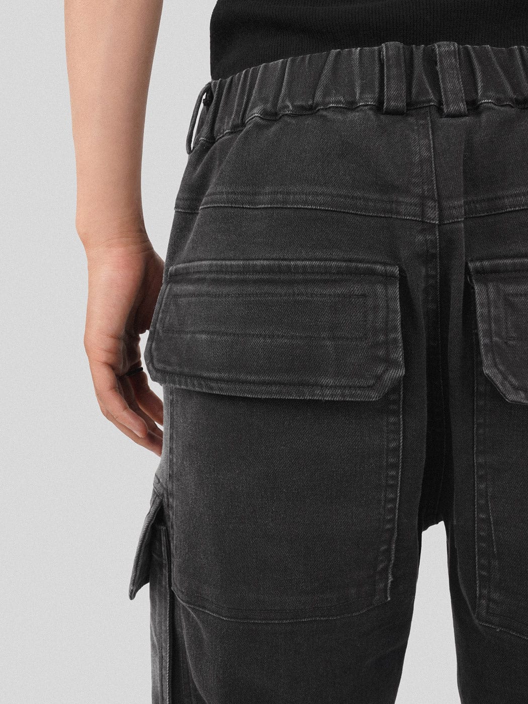 Multi Pockets Gradient Black Cargo Jeans