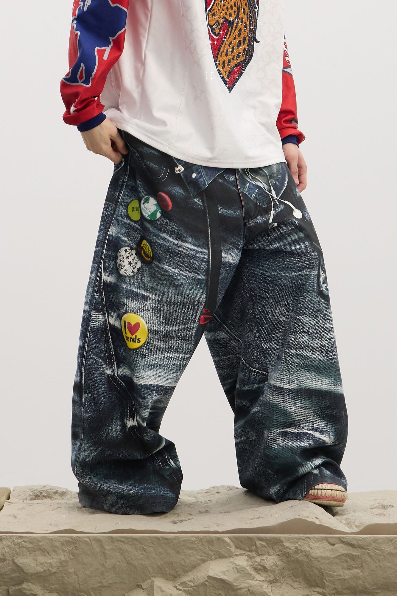 The "Sagging" Illusion Baggy Jeans