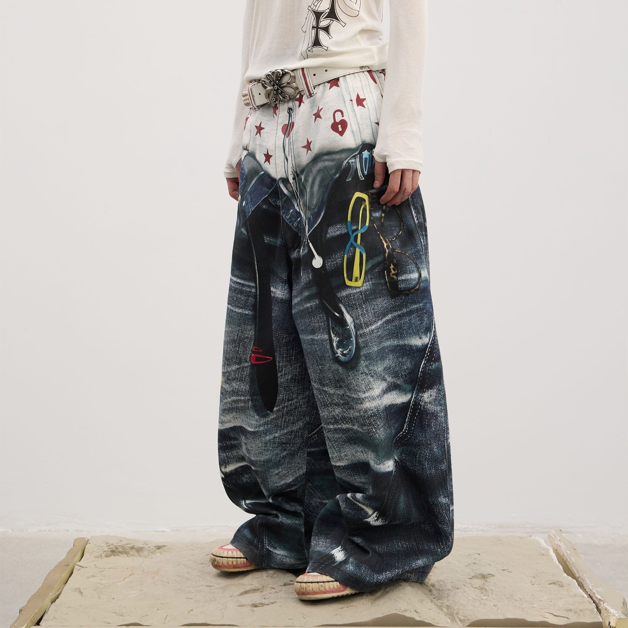 The "Sagging" Illusion Baggy Jeans