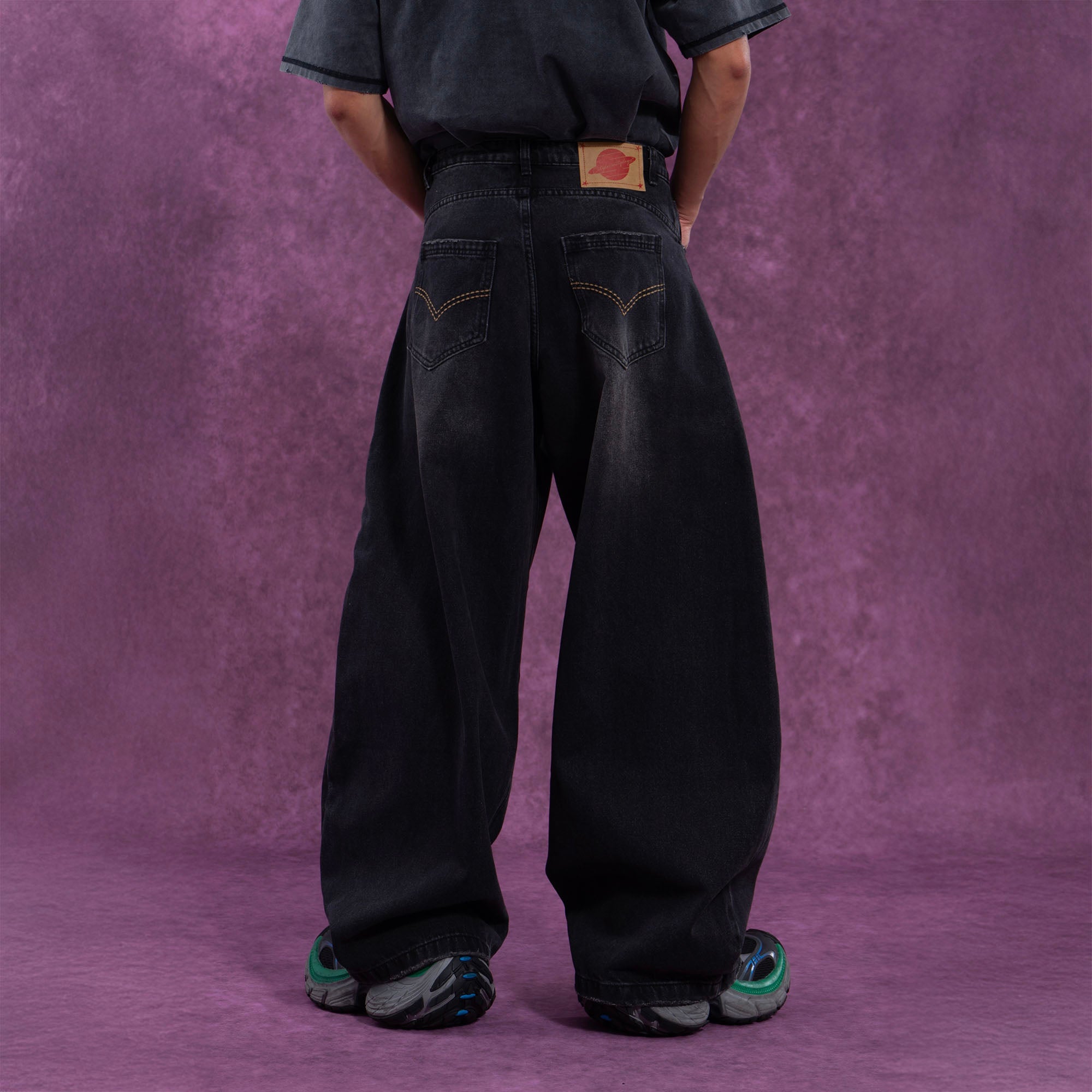 Distressed Black Baggy Jeans