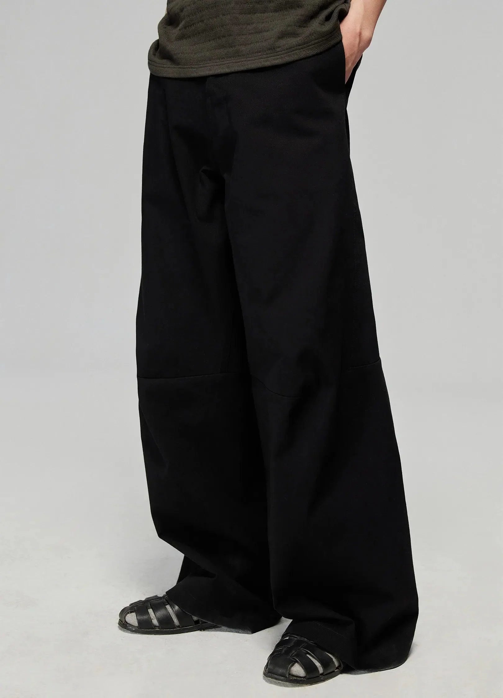 Wide-Leg Cotton Trousers with Darted Knees - chiclara