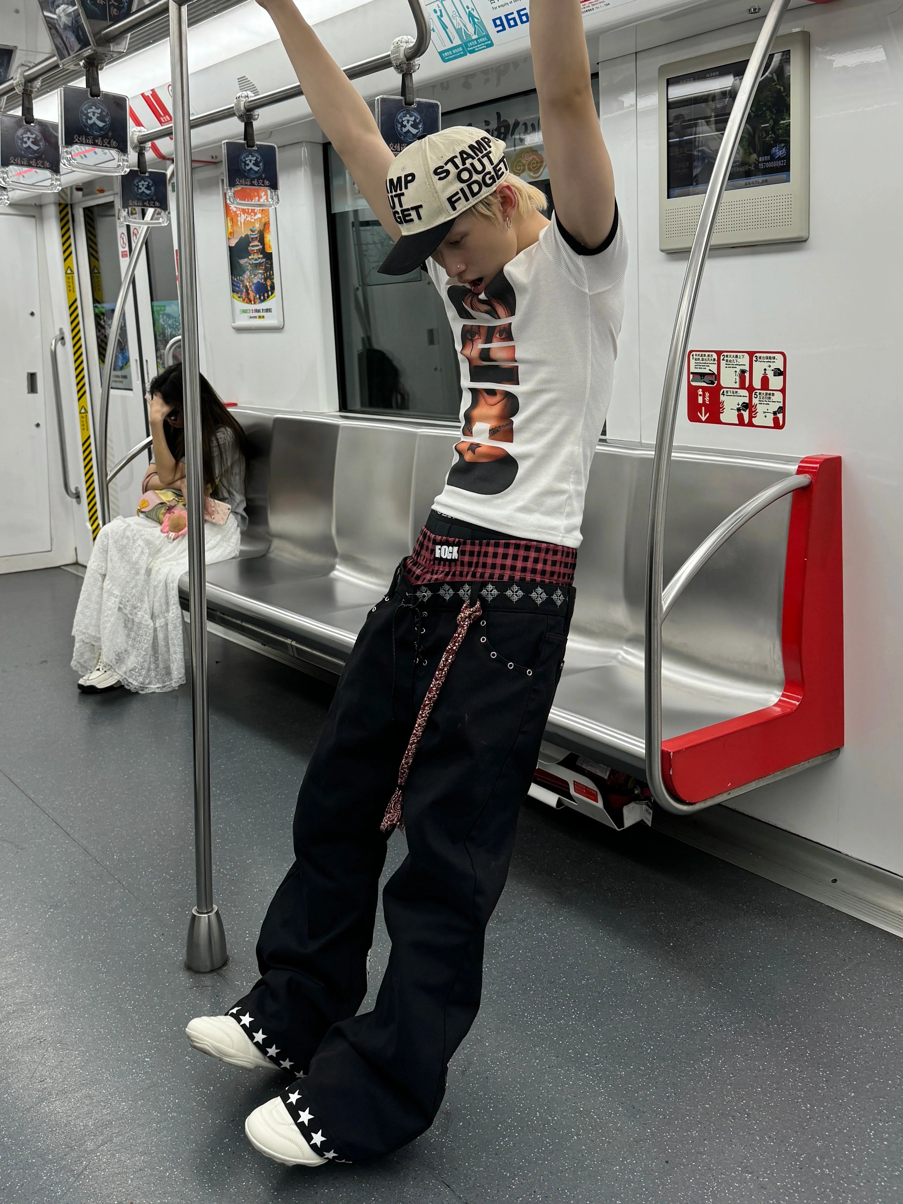 Rocker Riot Star Hem Wide Jeans