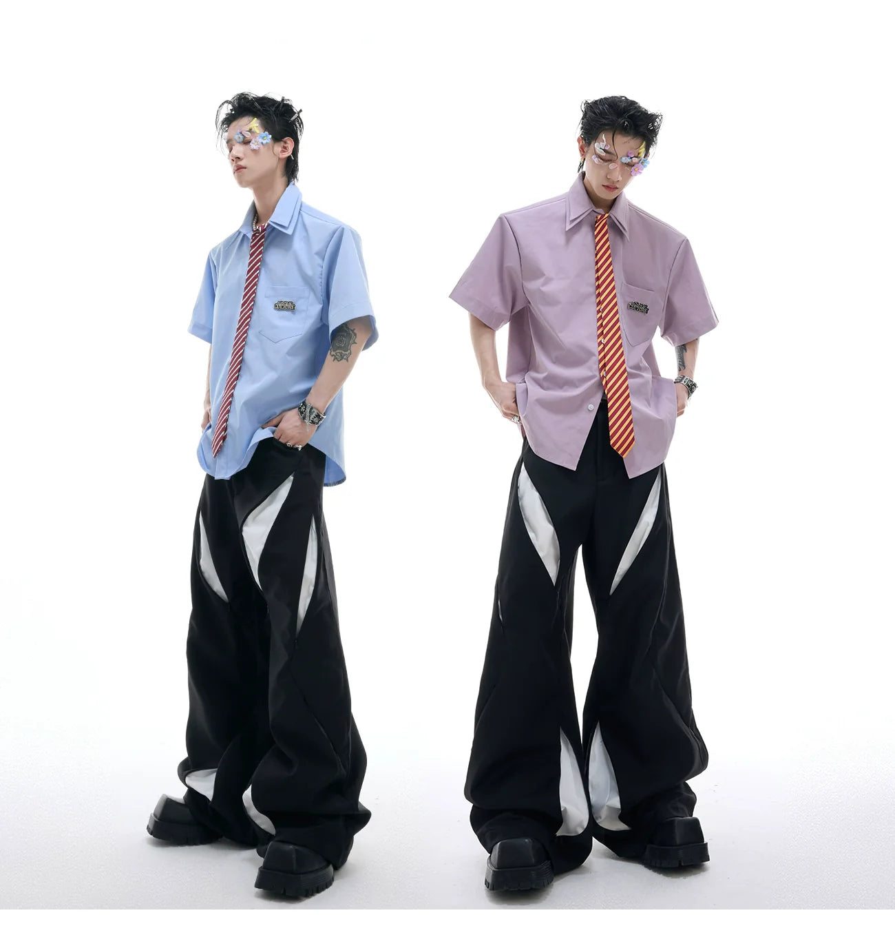화이트 반소매 셔츠와 넥타이