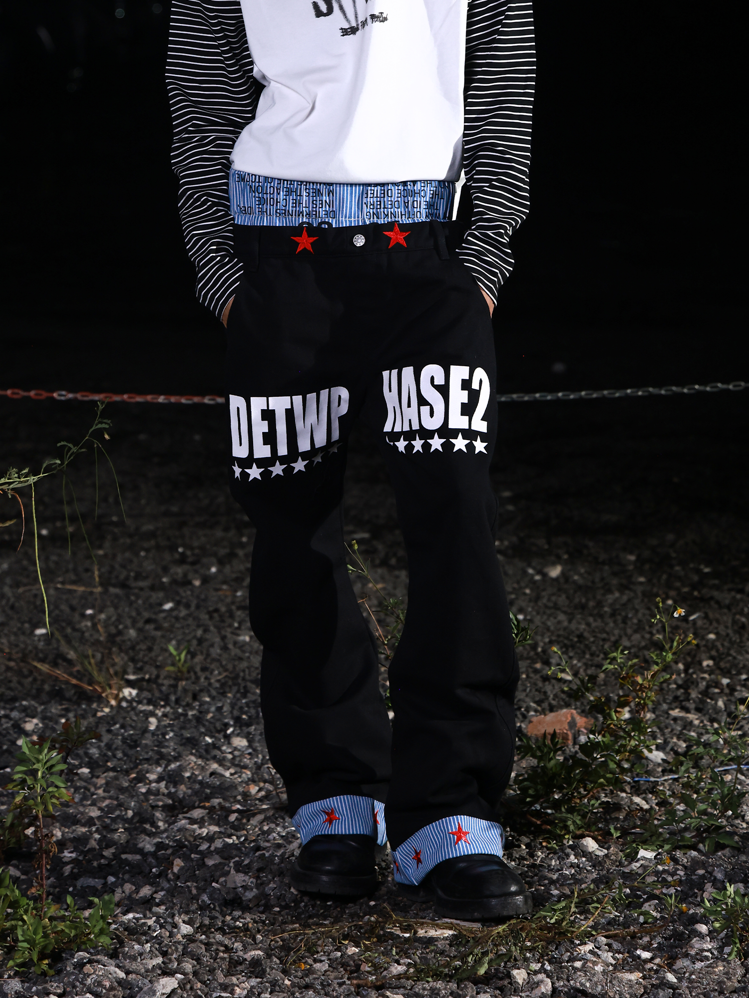 Star Cuff Wide Jeans