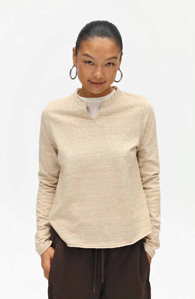 Plain V-neck Long Sleeve T-shirt