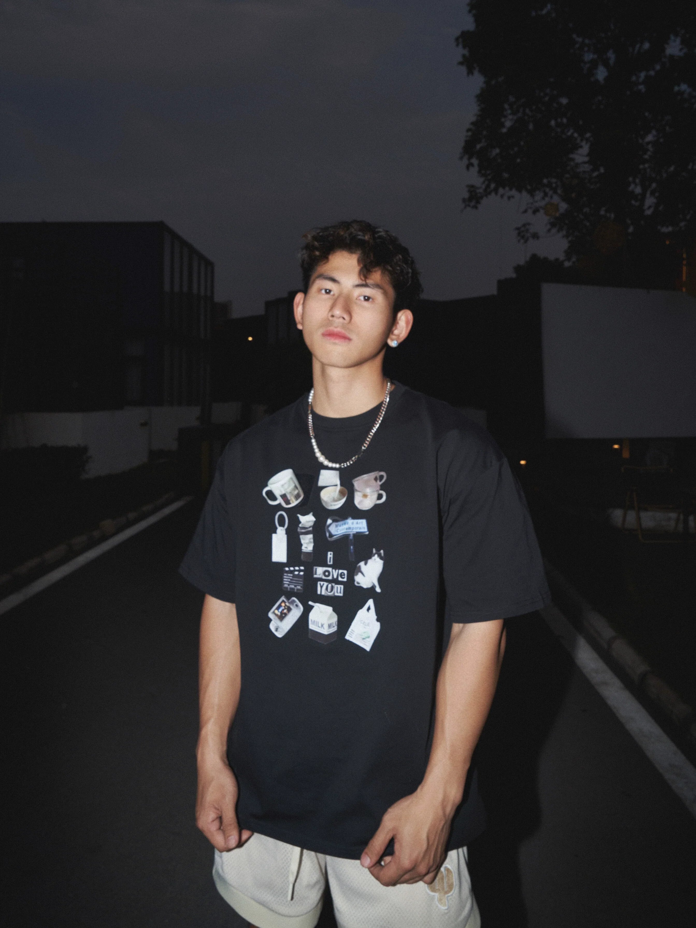 Café Print Graphic T-Shirt