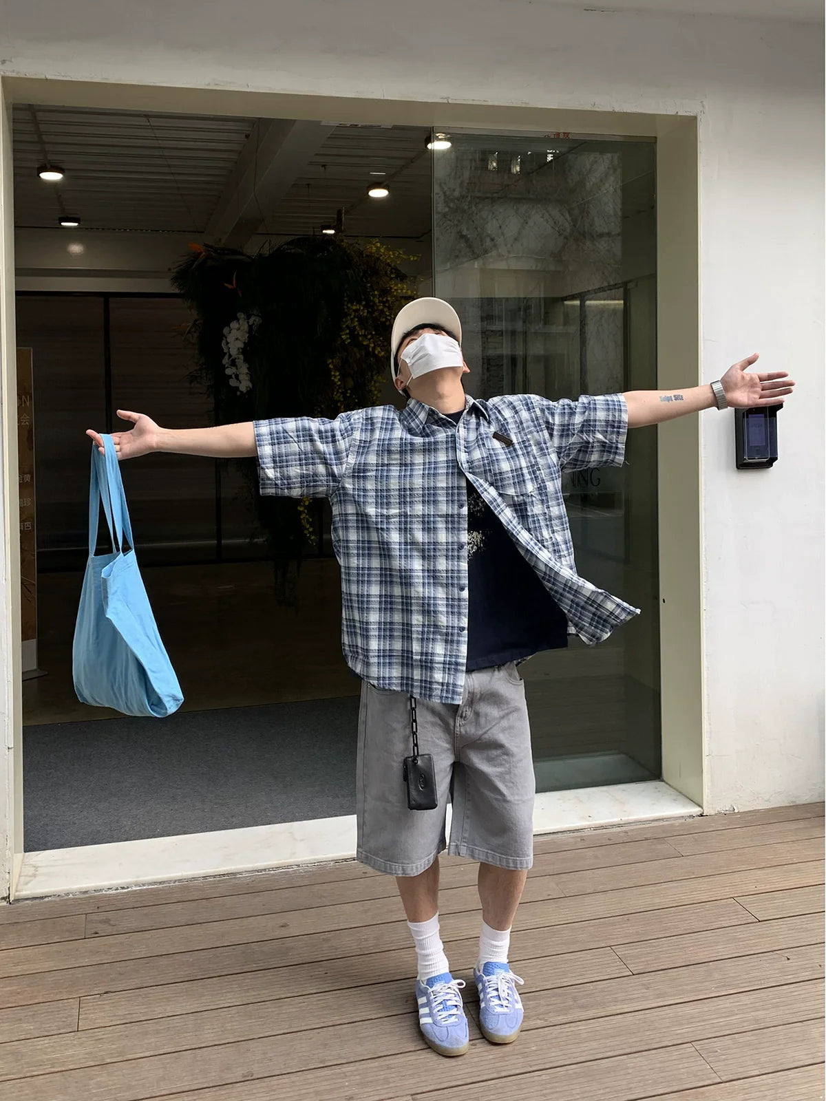 Oversized Blue and White Plaid Short Sleeve Shirt