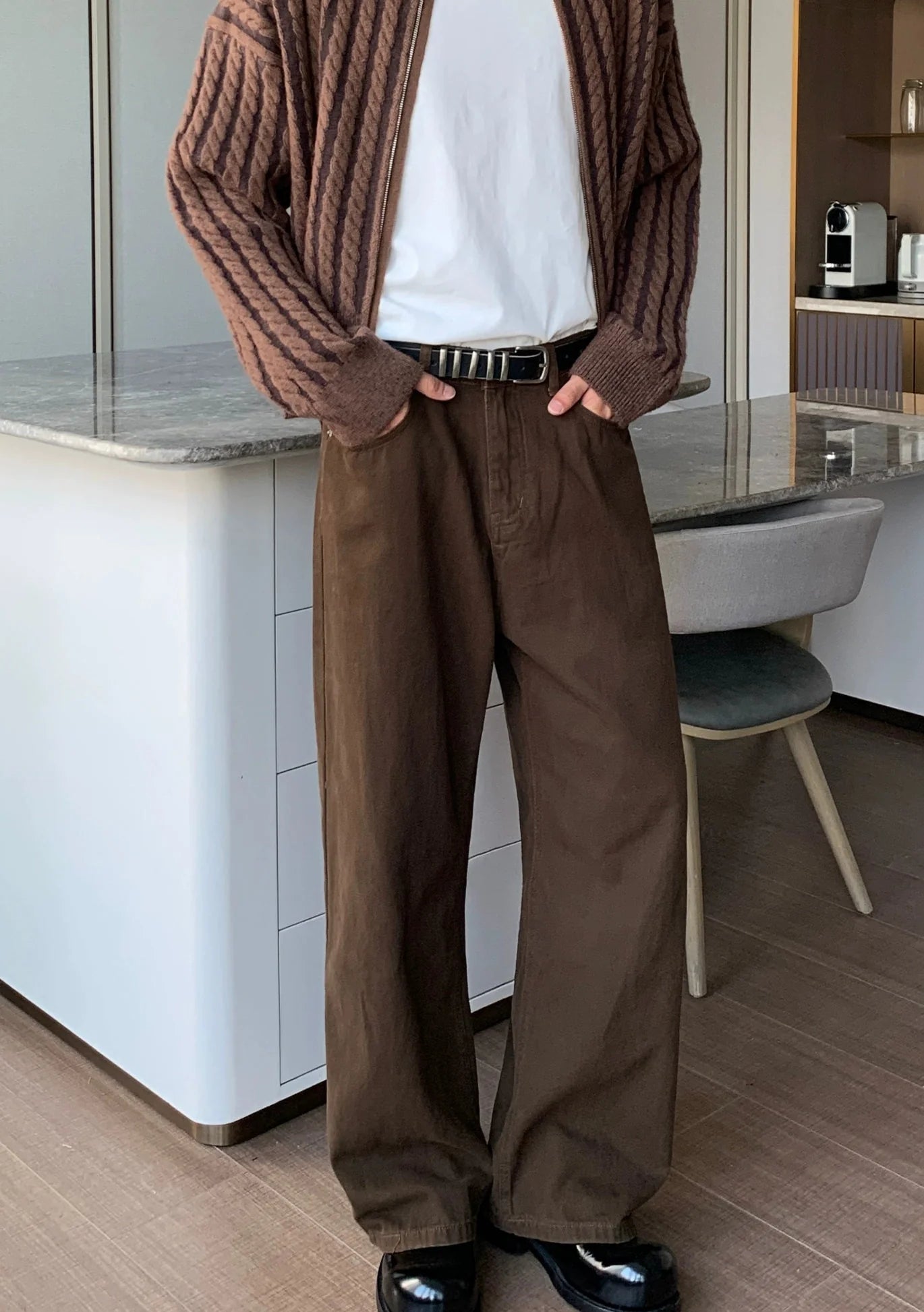 Wide-Leg Brown Jeans