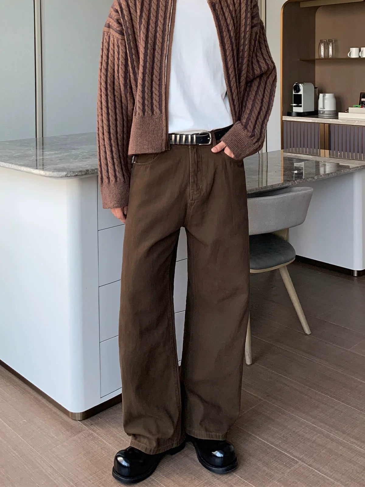 Wide-Leg Brown Jeans