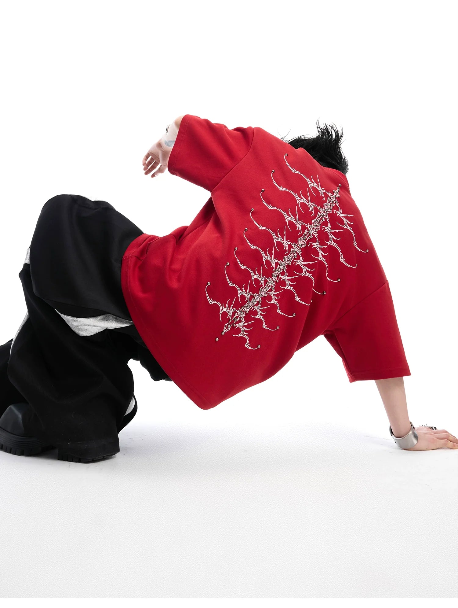 Spine Crystal Grey Graphic Tee