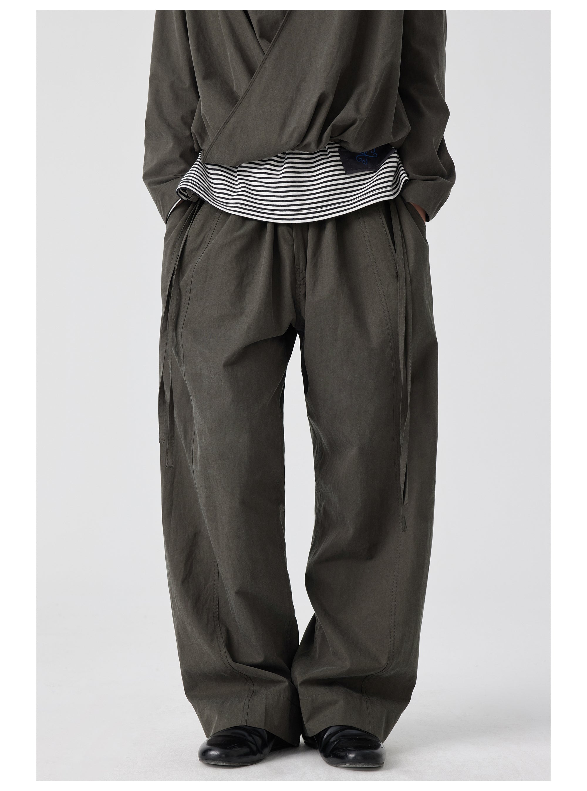 Six-Pocket Pleated Kendo Pants