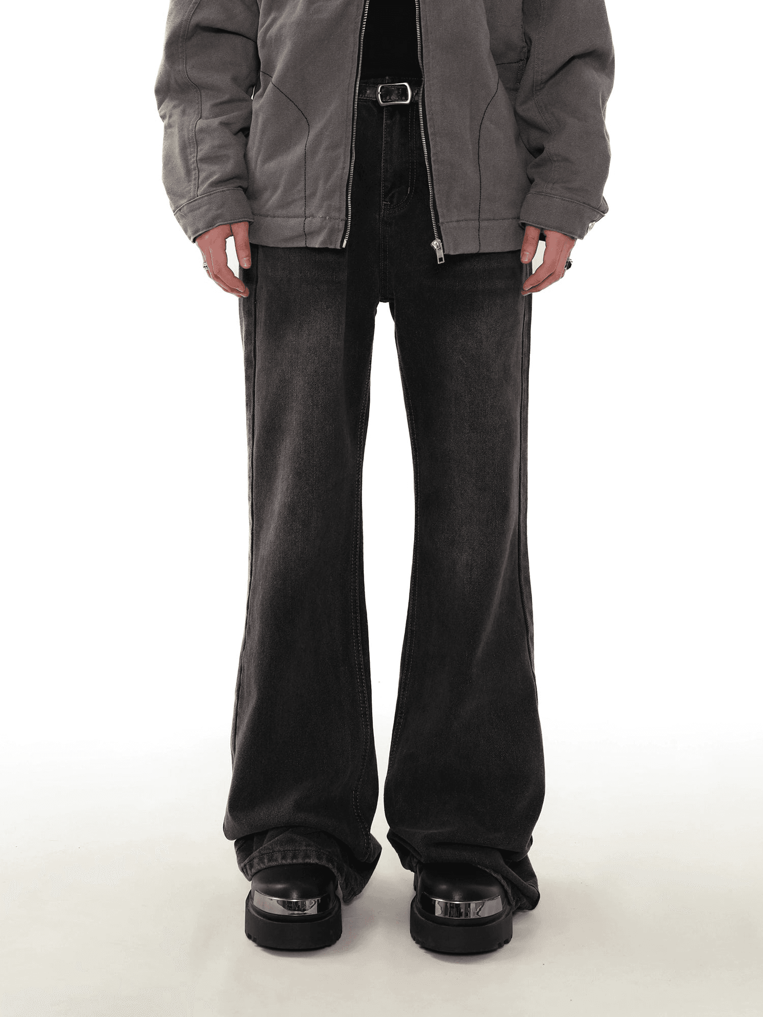 Classic Flare Jeans - chiclara