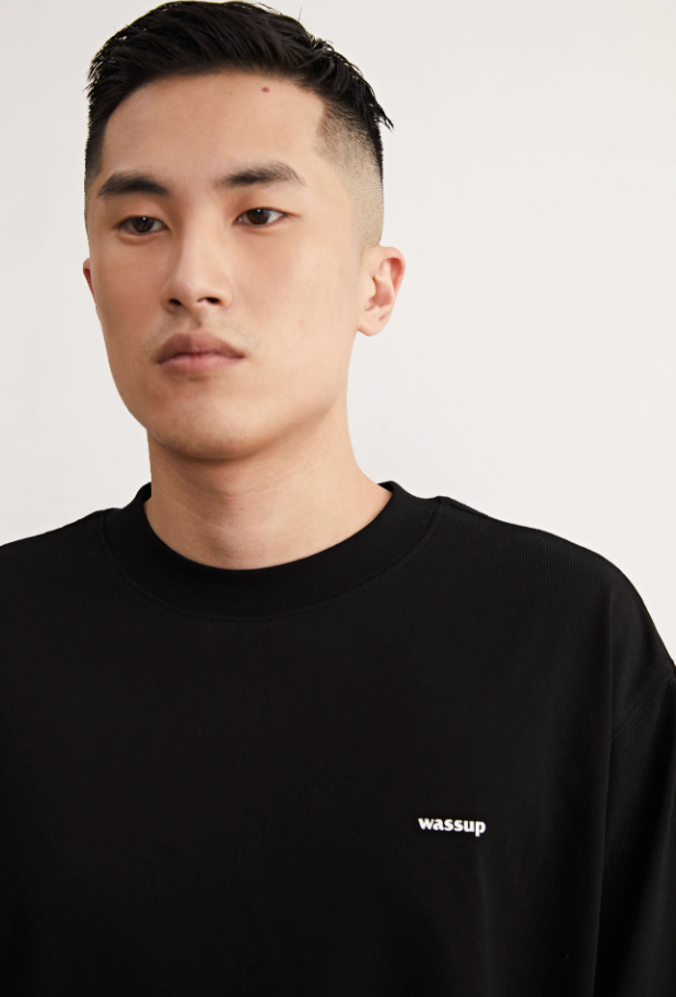 Minimalist Basic Small Logo Long Sleeved Tee - chiclara