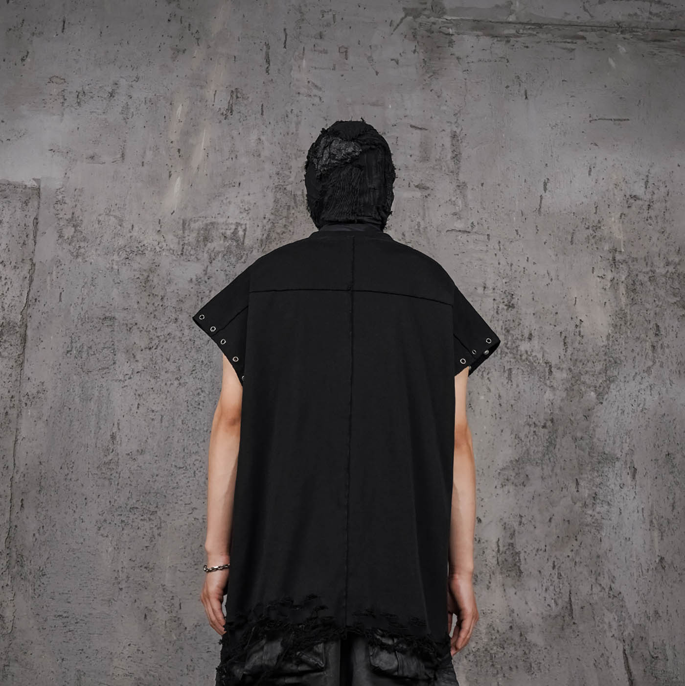 Grommet Sleeve Tank Top