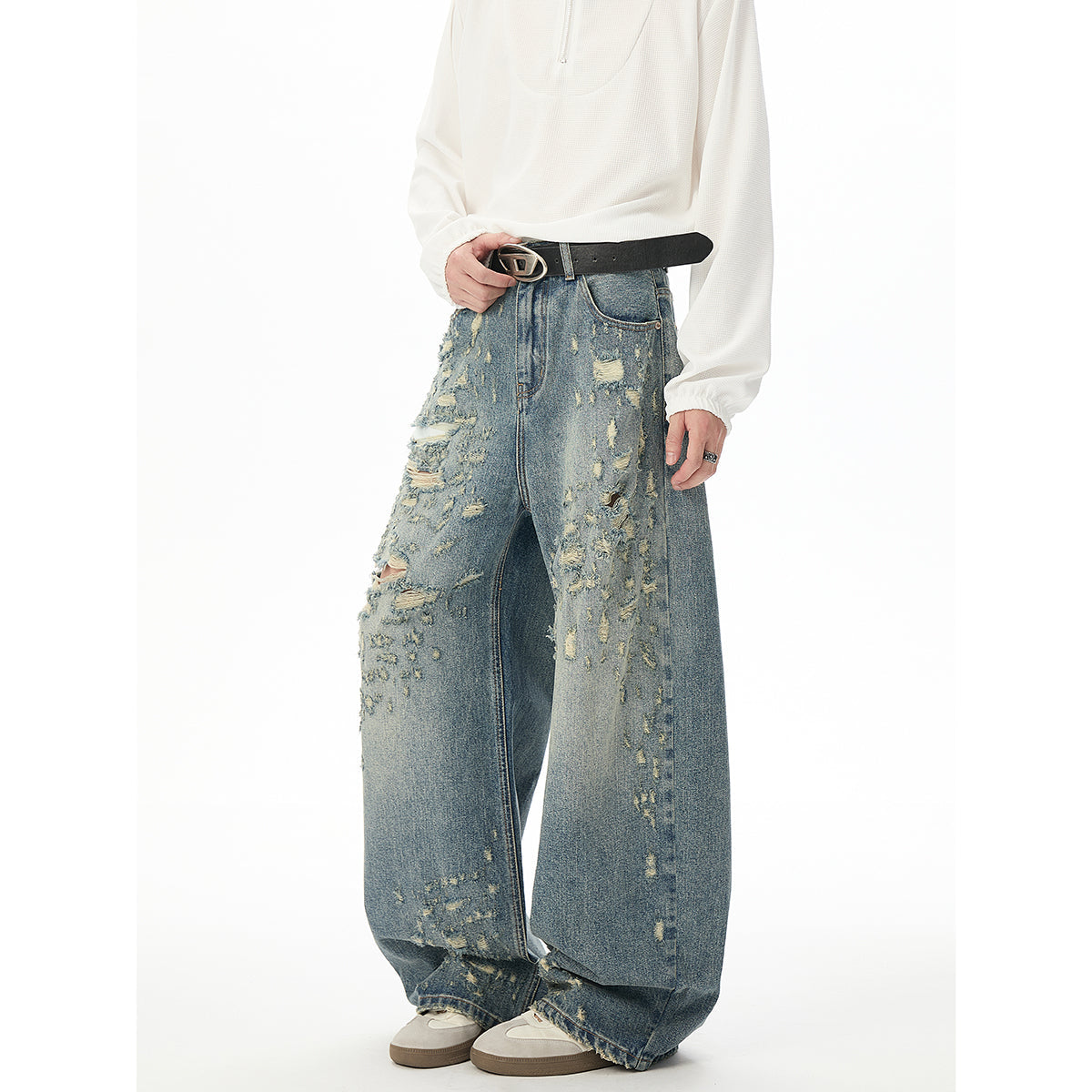 6109 - Style Store Multi Horizontal Yarn Hole High Quality Washed Denim Jeans