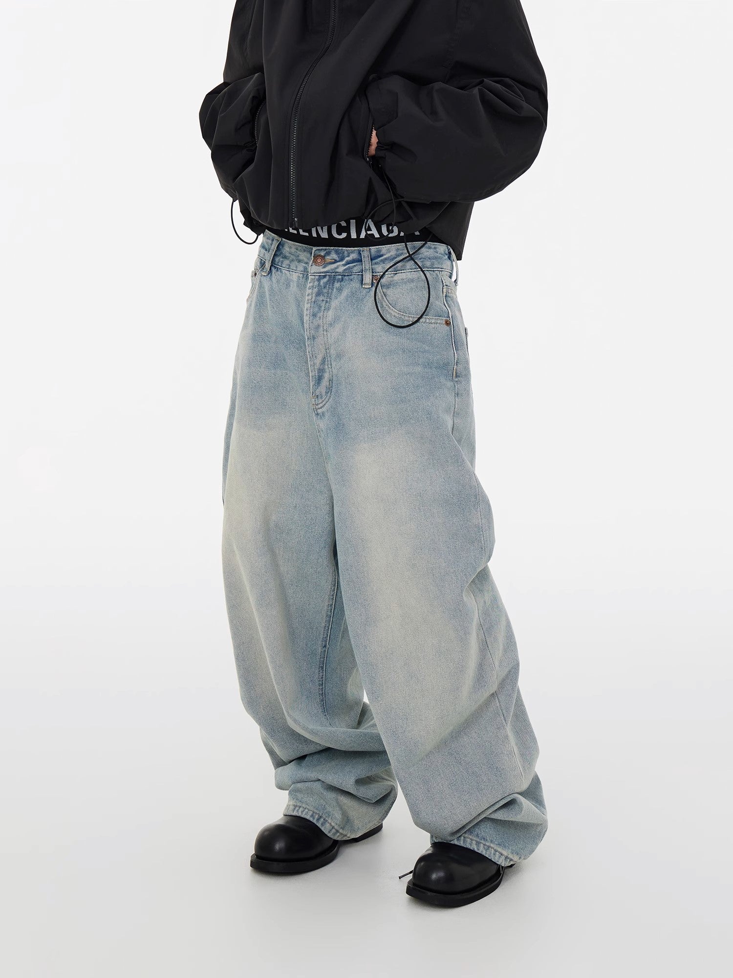 Light Wash Balloon Fit Jeans