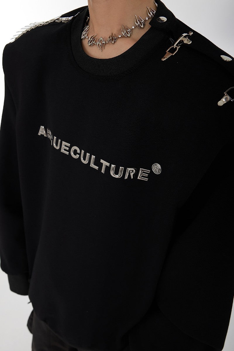 Logo Buckle Sweater - chiclara