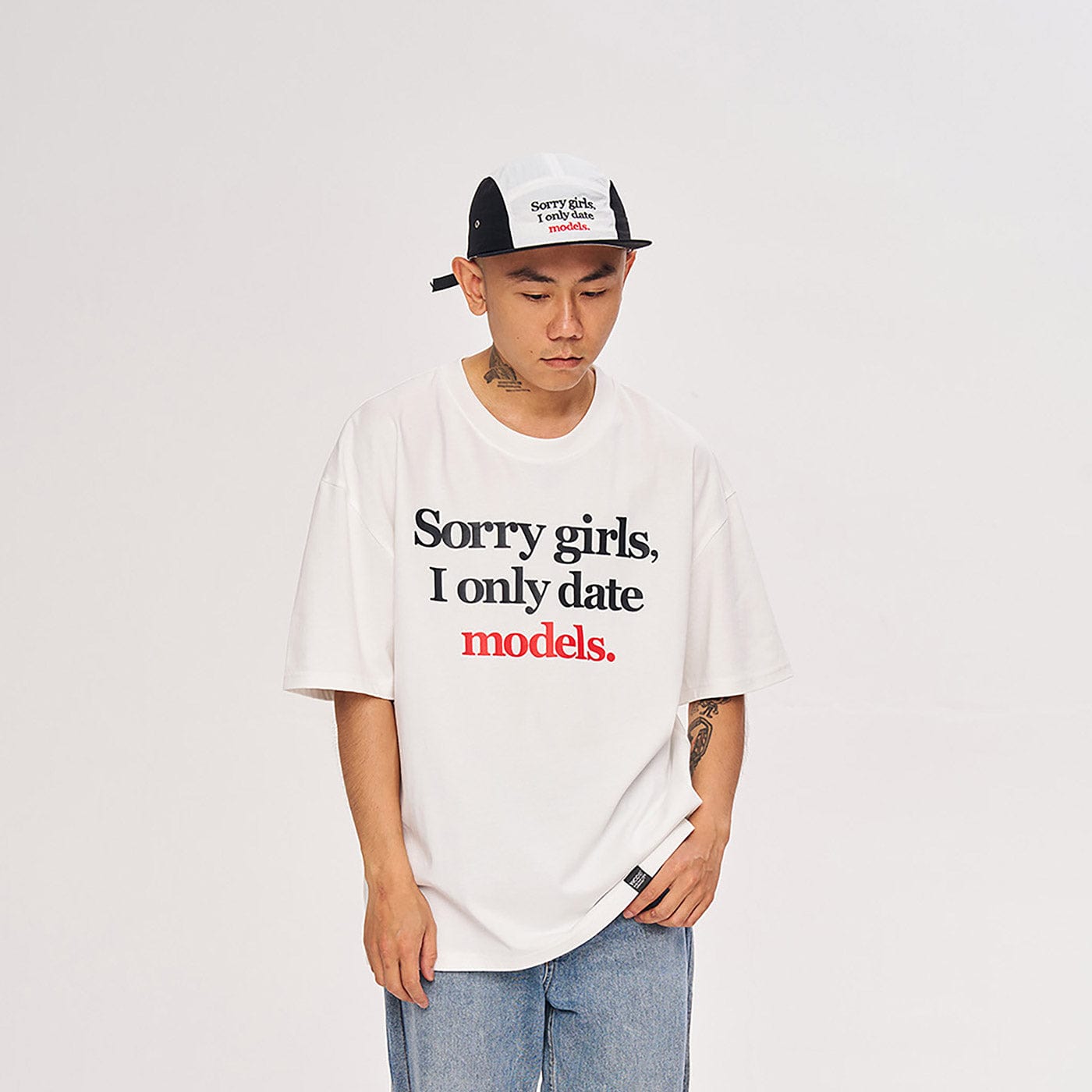 모델 데이팅 티셔츠