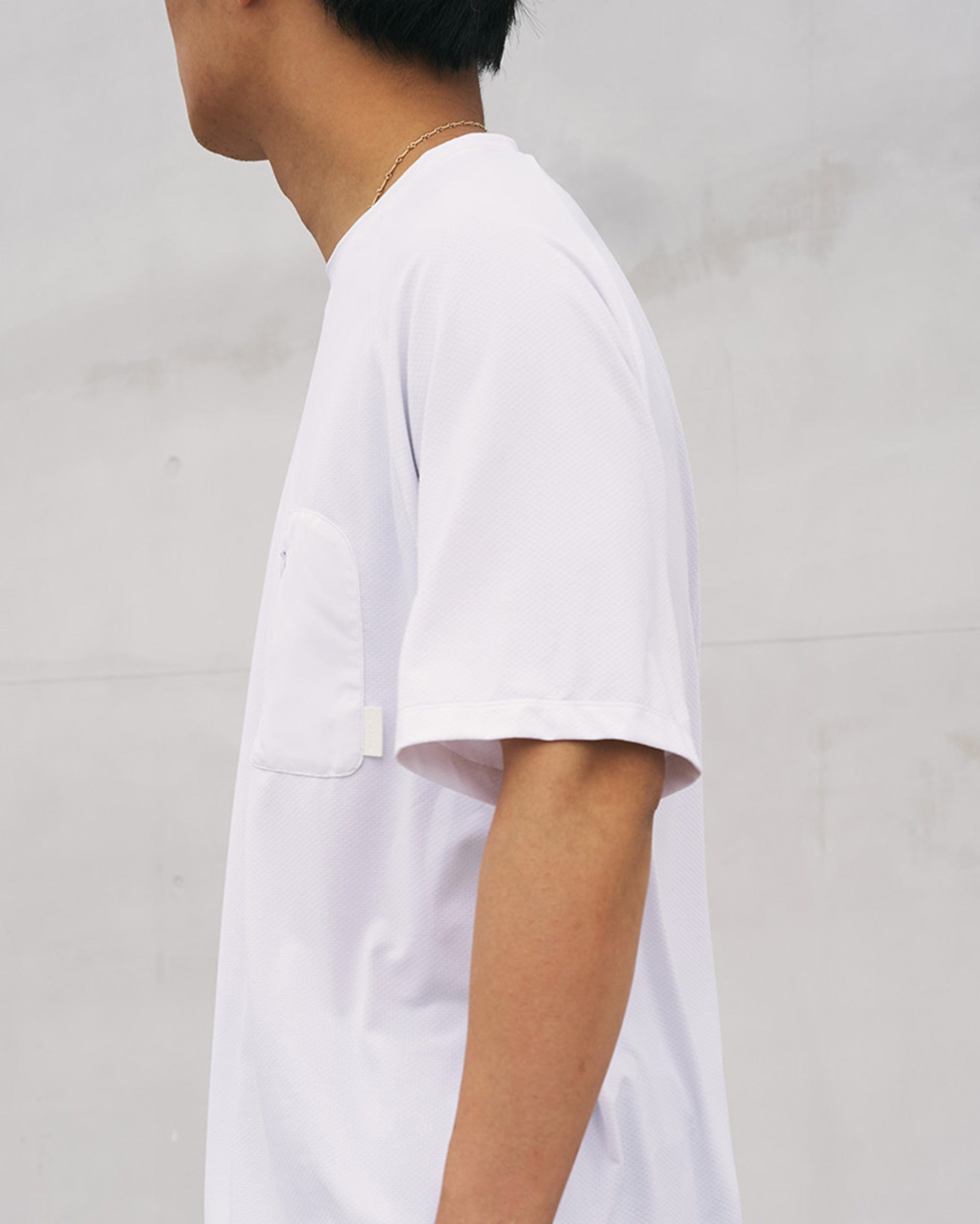 레이어 소매 포켓 티셔츠