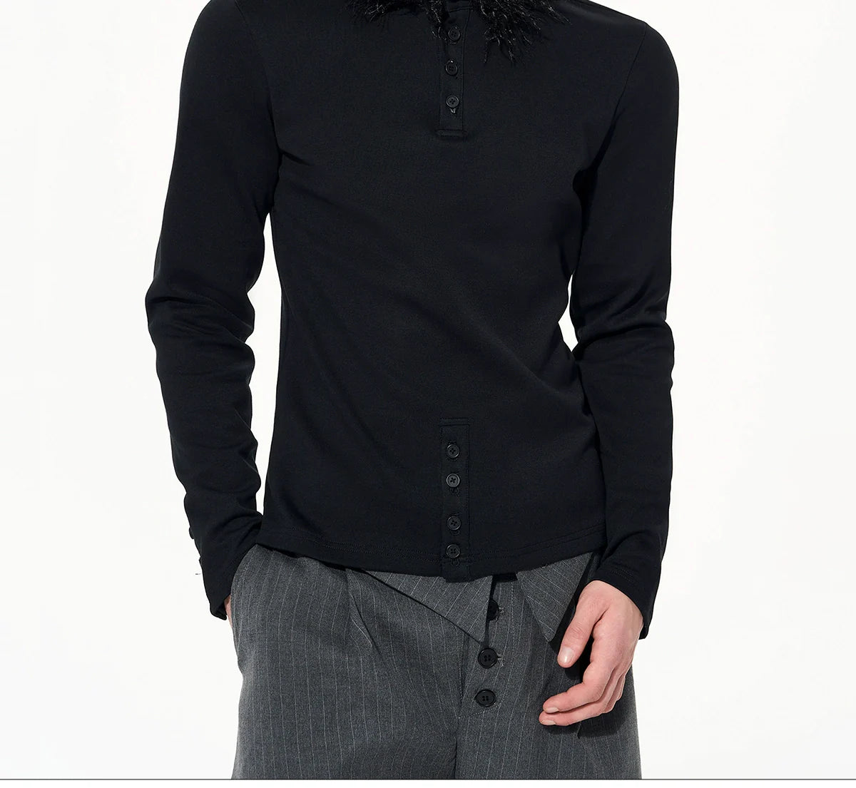 Plume Collar Button Henley Top