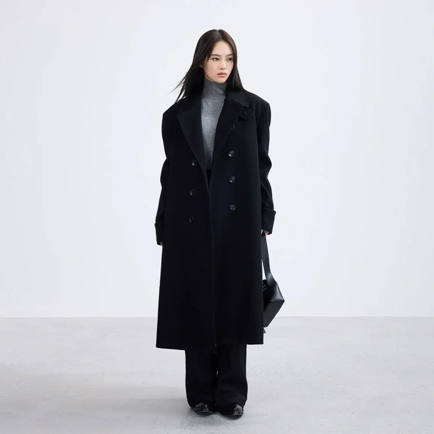 Sleek Buttoned Wool Overcoat - chiclara