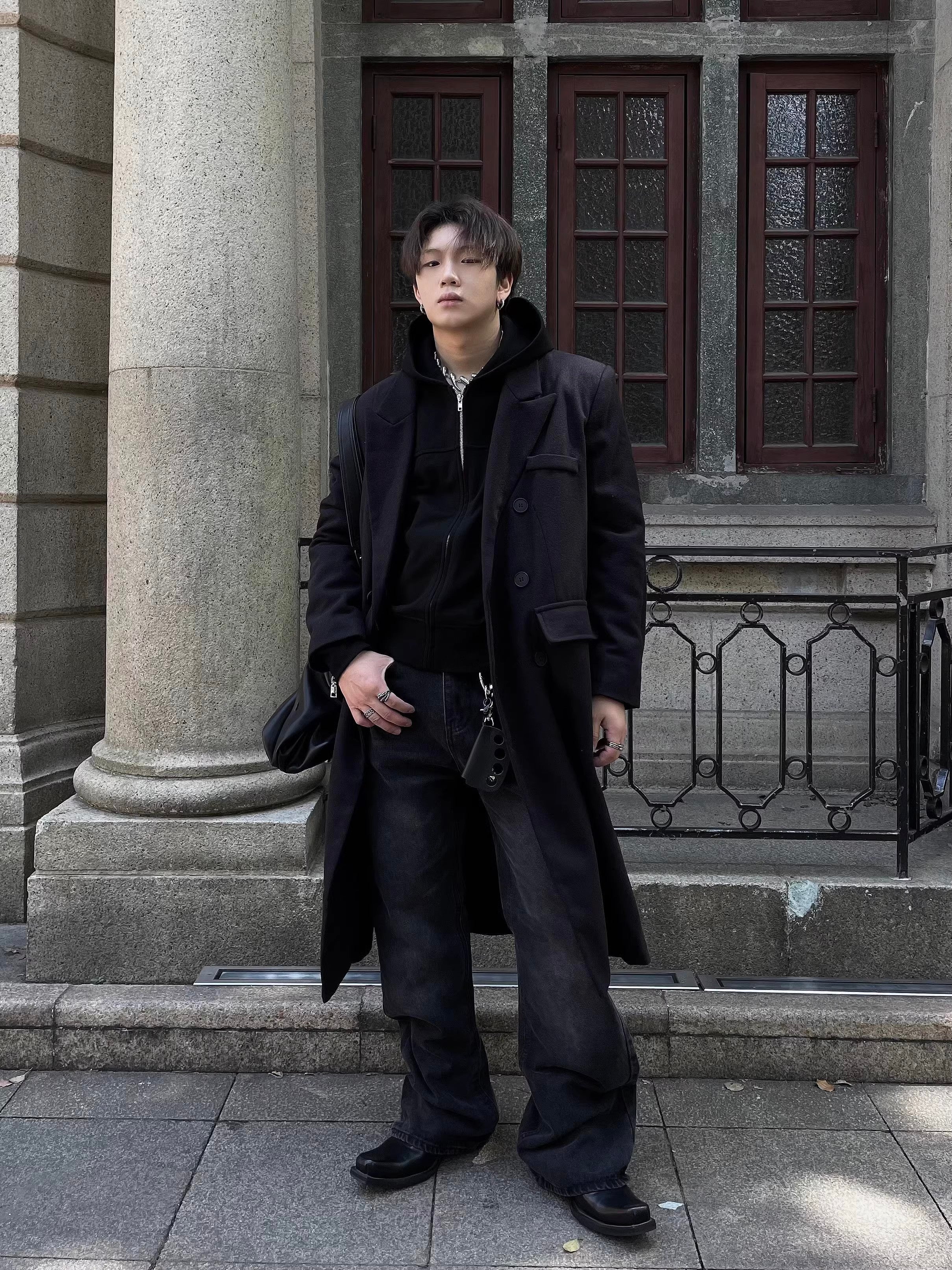 워싱 차콜 페이드 와이드 레그 진