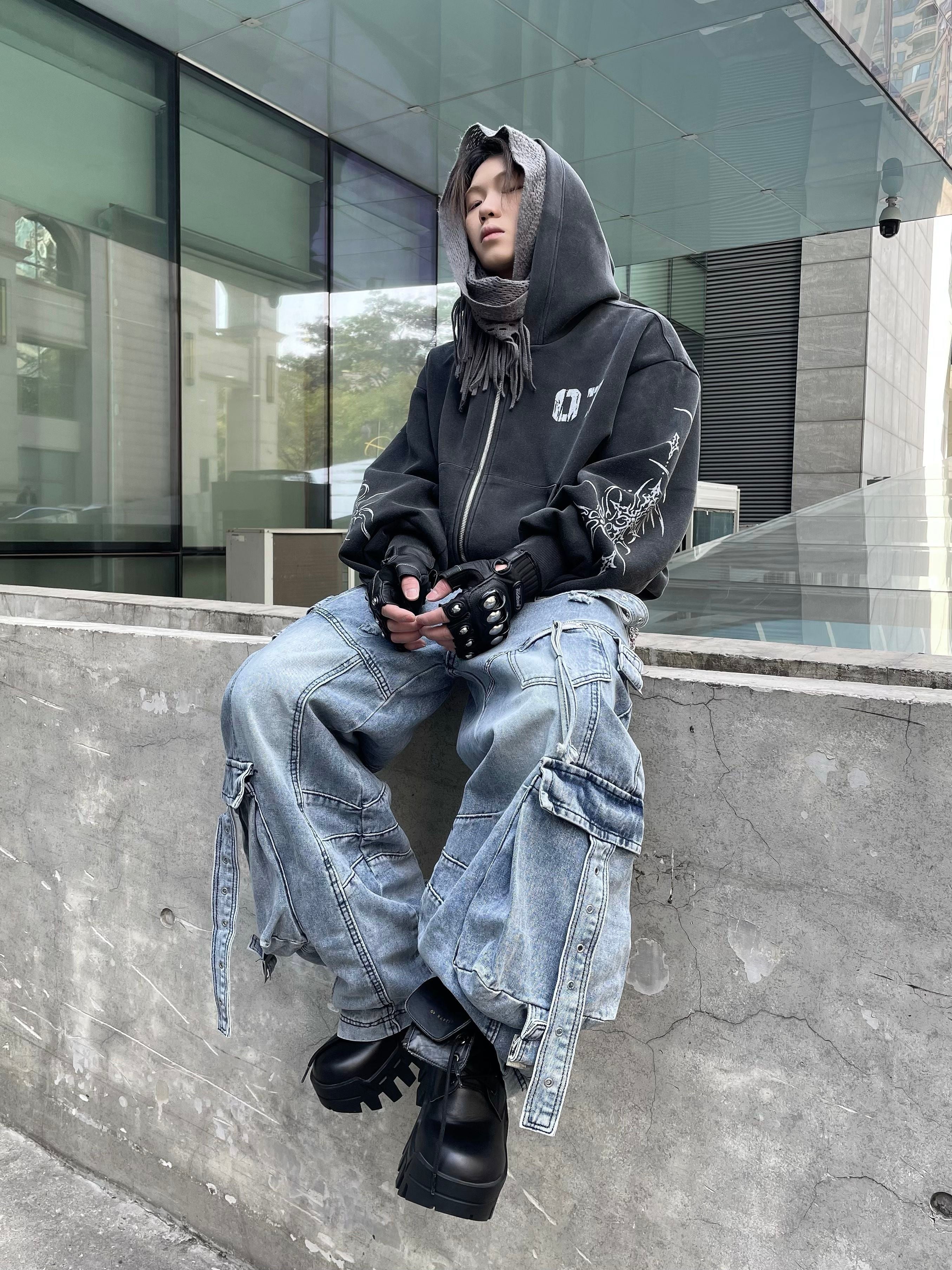 차콜 "07" 그래픽 집업 후드티