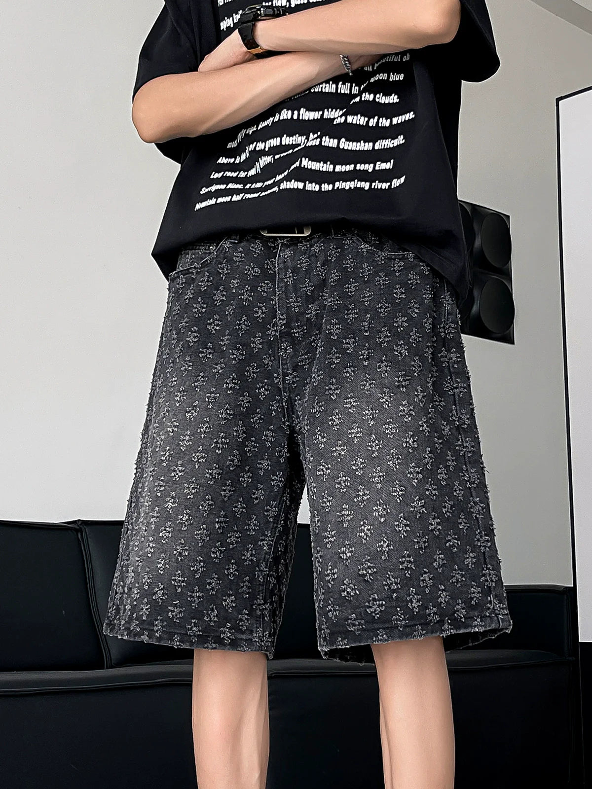 자수 꽃무늬 디스트로이드 워싱 데님 쇼츠
