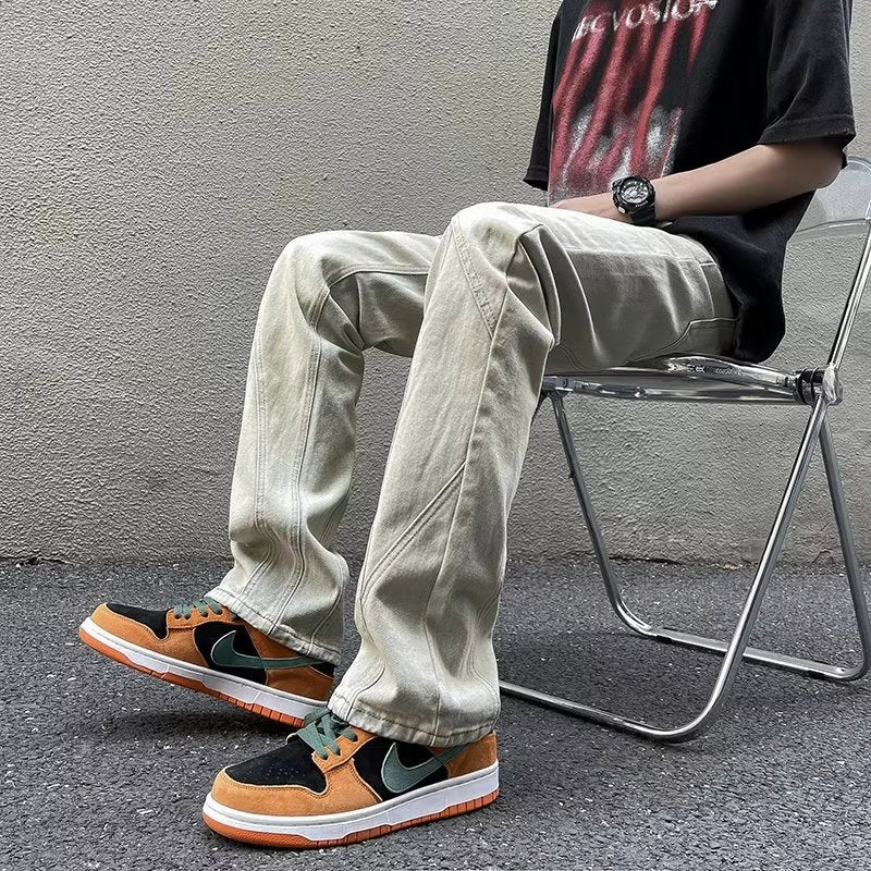 Baggy Light-Wash Jeans with Unique Seam Detailing