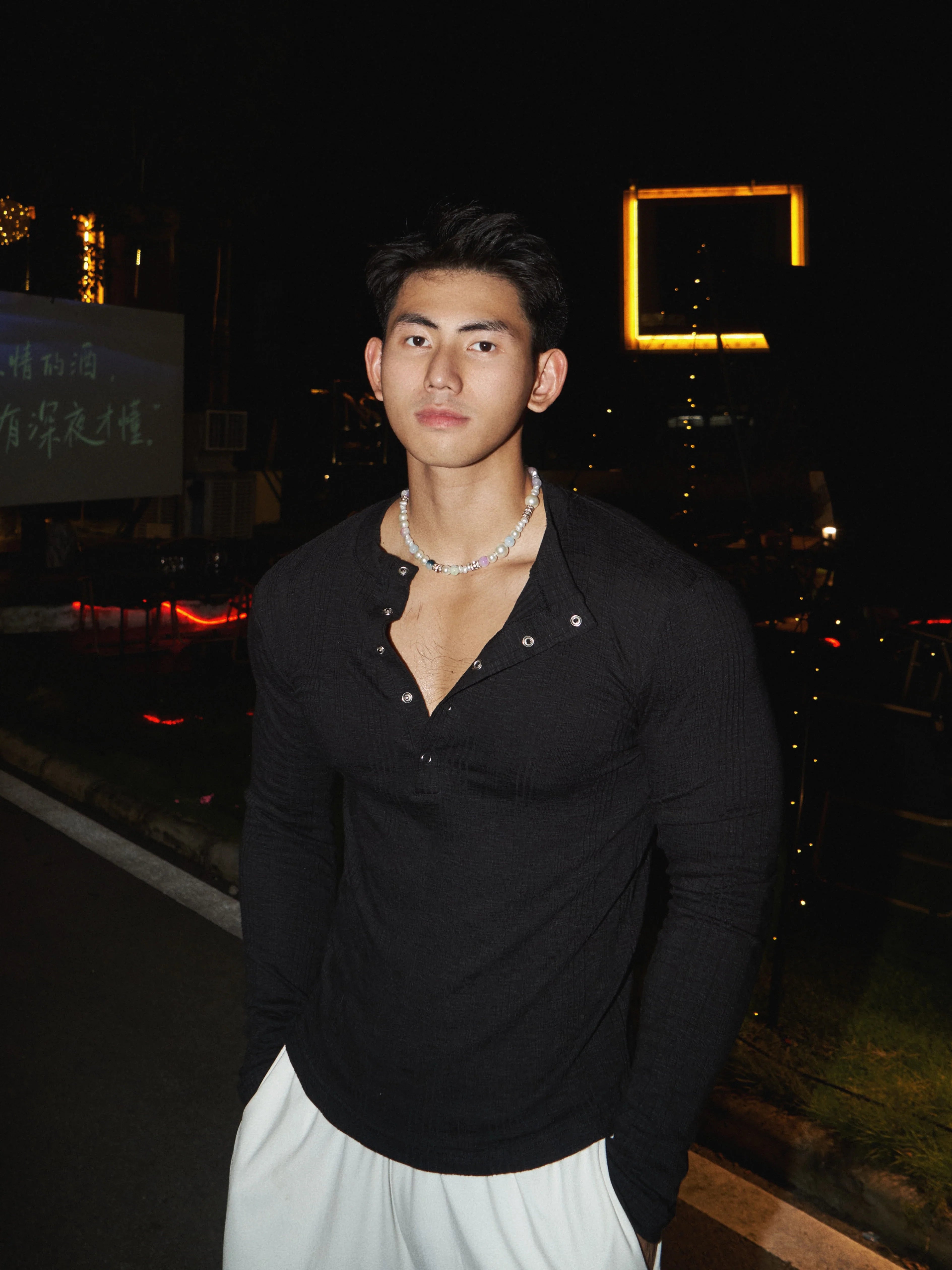 Simple Slim-Fit Solid Color Knit Shirt