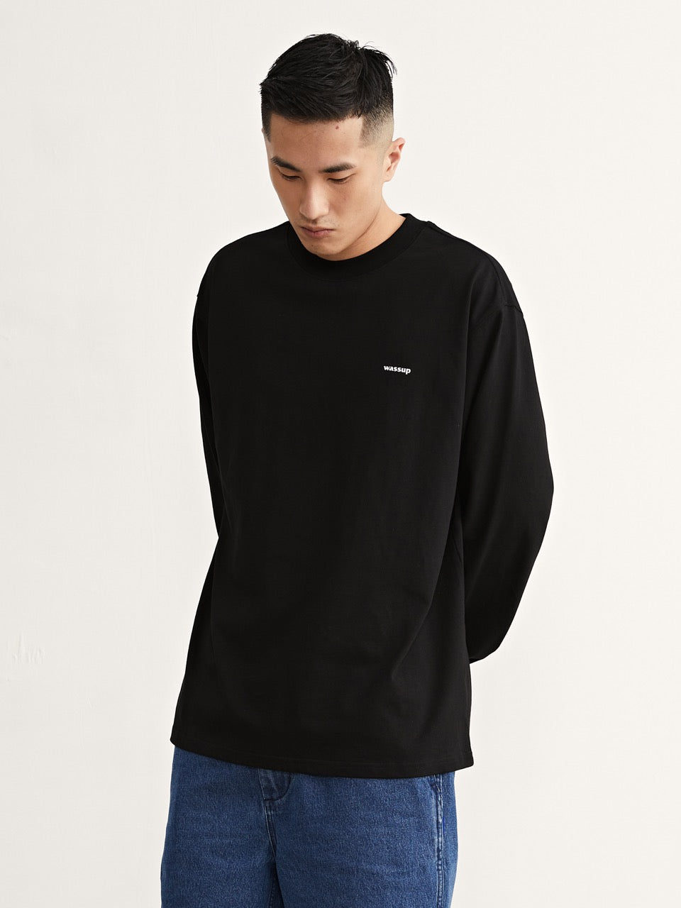 Minimalist Basic Small Logo Long Sleeved Tee - chiclara